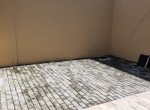 1000700560